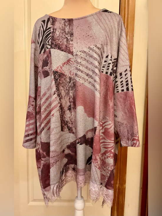 Avenue Tops - Avenue Rose/Mauve Patterned Sparkly Embellished Top Fringed Lace Hemline 22/24W